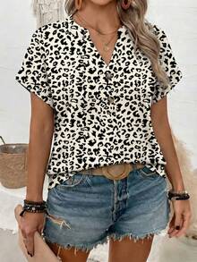 EMERY ROSE Plus Size Women's Fashion Leopard Print V-Neck Short Sleeve T-Shirt - Multicolor - View 1
