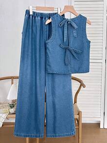 SHEIN Conjunto Casual de Verão Feminino de Duas Peças, Estilo Velho Dinheiro Simples de Linho, Regata com Acabamento em Concha e Conjunto de Calças, Conjunto Casual de Duas Peças com Amarração na Frente para Trabalho, Conjunto Casual de Duas Peças Sólido de Regata e Calça para Férias, Conjuntos Casuais Femininos, Looks de Férias Femininos, Looks de Verão para Férias, Roupas de Primavera para Meninas, Looks para o Dia dos Namorados - Lavagem Média - Visão 4