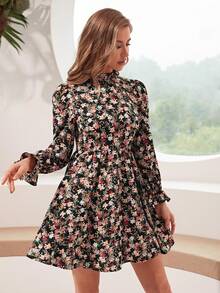 SHEIN LUNE 全身印花荷叶边袖连衣裙，无腰带，休闲款 - 彩色 - 查看 5