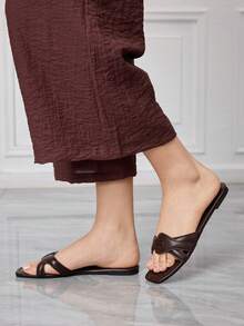 Sleekvia Sandal Musim Panas Wanita Multifungsi Modis Model Baru dengan Ujung Persegi, Sepatu Musim Panas - Coffee Brown - View 2