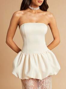 Silquee 女士纯色荷叶边抹胸上衣和蕾丝迷你裙两件套 - 米色 - 查看 8