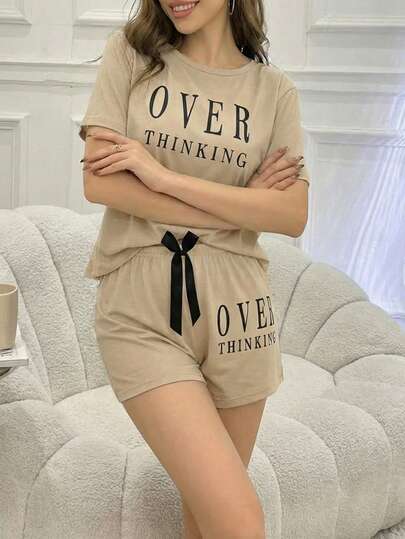 Conjunto De Pijama Con Pantalones Cortos Y Camiseta De Manga Corta Con Estampado De Slogan