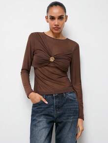 Maija 1件女士长袖扭结前襟修身上衣，棕色 - 棕色 - 查看 4