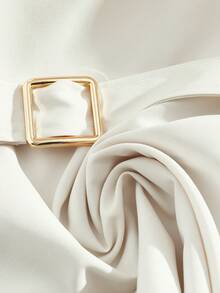 SHEIN 梭织面料圆领无袖金属扣腰带褶裥下摆女士优雅衬衫，商务、通勤、旅行、春夏皆宜 - 杏色 - 查看 4