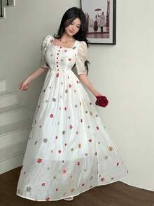 Modelyn 浪漫优雅圆领彩色刺绣花瓣袖喇叭连衣裙，春夏款 - 彩色 - 查看 5