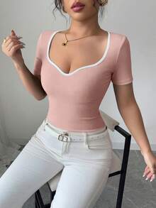 Elenzga 女士夏季T恤，心形领口，短袖，领口和袖口饰有白色滚边，针织面料，修身版型，休闲时尚 - 彩色 - 查看 4