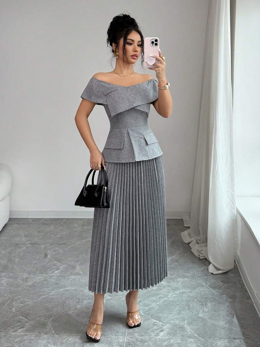 SHEIN Clasi Women's One-Shoulder Collar Top + Pleated Skirt 2 Pieces Set, Suitable For Dates, Afternoon Tea, Graduation, Commuting - Black and White - View 1