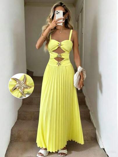 SHEIN Holidaya Vestido plisado elegante y sexy de color verde con diseño hueco, botón de metal con forma de estrella de mar. Diseño versátil para fiestas, reuniones y salidas en primavera y verano. Vestido para mujer para citas, fiestas, discotecas, calles, Halloween, San Valentín, cumpleaños, invitada de boda, elegante, concierto country.