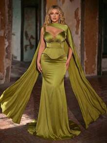 Aureia Vestido plus size elegante e romântico verde-oliva com gola plissada, sem mangas e barra sereia em chiffon, ideal para festas noturnas, encontros, bailes, férias e casamentos. - Verde - Ver 3