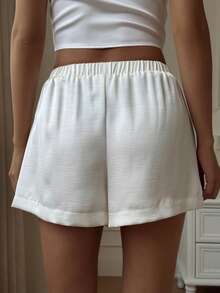 DAZY Quần short satin tối giản màu trơn nữ, quần ngủ thoải mái cho đồ ngủ mùa hè - trắng - Xem 2