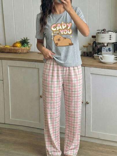 两件套女童时尚可爱卡通印花灰色纯色上衣搭配粉色格子印花长裤，短袖休闲舒适两件套家居服套装