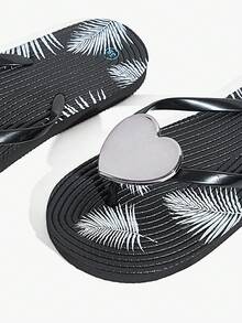 Grefit Dép xỏ ngón khóa kim loại hình trái tim và họa tiết cây, đế mềm chống trượt trang trí hình trái tim, kiểu dáng Ins, thoải mái và chống trơn trượt, thích hợp cho bãi biển, kỳ nghỉ, mặc ở nhà, giày mùa xuân, nghỉ xuân, lễ Phục sinh, Giáng sinh. Phong cách thường ngày đi biển. - Đen và trắng - Xem 4