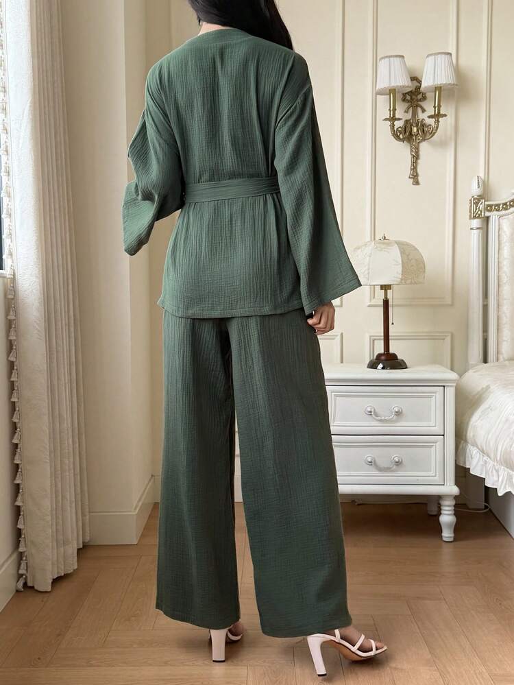 Solid Color Minimalist Relaxed Texture Crepe Fabric Women Pajama Set