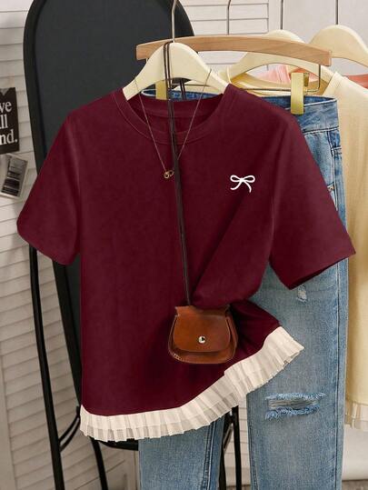 قميص أبيض مع طبعة فراشة أنيقة وذيل من الدانتيل، بأكمام قصيرة باللون البرغندي، تي شيرت كاجوال مطبوع للربيع والصيف، مريح وخفيف الوزن، مناسب للخروجات العائلية، ارتداء أنيق، أساسي للعودة إلى المدرسة، تحديث الملابس المنزلية، رياضي بسيط، أساسي، موضة أطفال يومية