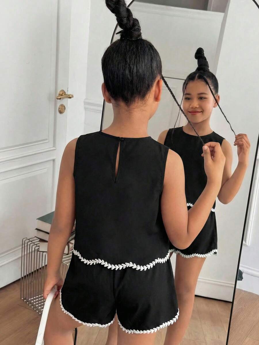 SHEIN 少女T恤套装,休闲纯色荷叶边刺绣花卉无袖上衣和短裤两件套,夏季假日日常基本款 - 黑色 - 查看 1