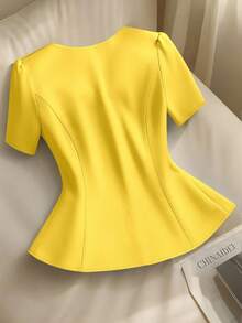 SHEIN Clasi 高品質獨特優雅金色金屬蝴蝶單排扣短袖女款派對襯衫 - 鵝黃色 - 查看 2