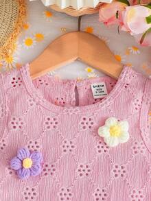 SHEIN 女婴夏季新款3D立体针织提花荷叶边下摆背心搭配波点花卉边饰阔腿短裤套装，适合休闲、度假、甜美可爱的场合。 - 粉色 - 查看 9