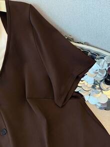 GlowEve CURVE Áo thun nữ tay ngắn cổ chữ V màu trơn dáng rộng, chất liệu vải dệt kim, thời trang và thoải mái khi mặc hàng ngày, đi làm và đi chơi - Cà phê nâu - Xem 5