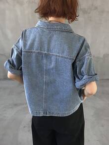 FRIFUL Blusa vaquera holgada de verano con botones y bolsillo parche, estilo casual lavado para mujer - Azul - Ver 3