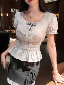 FRIFUL 女士圆领荷叶边领口，蝴蝶结装饰，修身花瓣袖，荷叶边拼接下摆，宫廷风格上衣 - 白色 - 查看 4