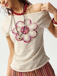 Bohemela Áo thun nữ dệt kim tay ngắn, vai lệch, kiểu dáng thường ngày. - Màu be - Xem 6