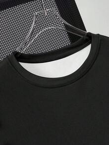 Manfinity Homme 男士复活节时尚眼镜、休闲夹克、酷炫兔子和彩蛋装饰、男士圆领休闲短袖T恤 - 彩色 - 查看 5