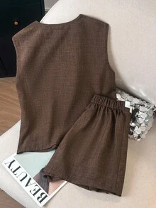 Franclia 女士夏季撞色拼接棕白复古单排扣背心上衣+2026新款休闲短裙两件套，夏季女装，棕色两件套，海滩度假装，优雅简约设计，适合办公室通勤约会穿着 - 棕色 - 查看 2