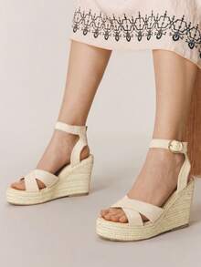 Styleloop Giày sandal đế xuồng cao gót cho nữ, sandal hở mũi phong cách bohemian mùa hè, sandal đi biển kiểu La Mã với dây đan chéo, phù hợp cho mùa nghỉ lễ, xuân hè, phong cách bohemian và nghỉ mát. - Màu be - Xem 4
