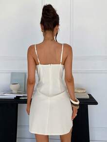 Siren Gaze 女士优雅亮片刺绣吊带迷你连衣裙，夏季，夏装，优雅女装，女士度假装，女士职业装，优雅派对礼服，女士毕业礼服，伴娘礼服，女士亮片连衣裙，吊带连衣裙，女士夏季连衣裙，串珠迷你连衣裙，奶油色连衣裙 - 杏色 - 查看 3