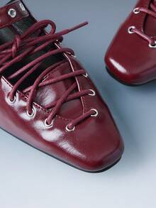 CUCCOO GRLICON 复古时尚金属扣系带低跟闭趾女鞋 - 酒紅色 - 查看 10