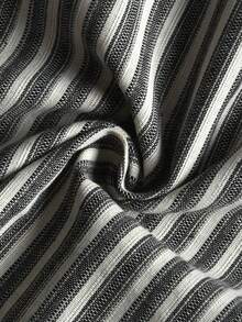 STYNVO Camisa de manga corta casual de hombre con rayas y parche con letra, para verano - Blanco y Negro - Ver 4