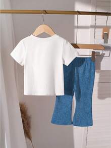 Set de 2 piezas Camiseta y pantalones estilo vaquero con estampado completo para niñas pequeñas, lindo y alegre, versátil para combinar, adecuado para salidas en primavera, verano, otoño e invierno - Multicolor - Ver 2