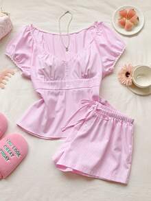 Comfortcana 2026新款夏季服装/夏季上衣/春季女装/冬季服装/节日服装/复活节/派对套装/女士沙滩装/婚礼/母亲毕业礼服/优雅女士衬衫/女士休闲衬衫/女士度假装/女士运动装/女士社交衬衫/奢华/Y2K三件套/女士职业装/乡村音乐会服装/亮片/荷叶边套装/女士印花T恤/55%棉粉色条纹两件套 - 淺粉色 - 查看 1