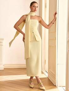 Women's Elegant Tie-Waist Button Bandeau Top And Straight Skirt Suit Set - Light Yellow - View 3