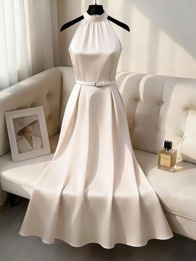 Franclia Vestido de mujer de cuello halter de longitud media en beige, vestido casual de estilo minimalista con hebilla de metal para vacaciones