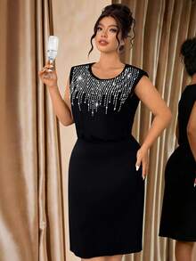 Cravure Robe en tricot grande taille avec broderie perlée dorée, élégante pour cocktail, thé de l'après-midi, déplacement, robe fourreau sophistiquée et gracieuse avec broderie perlée 3D sans manches, robe mi-longue noire grande taille - Noir - Voir 4
