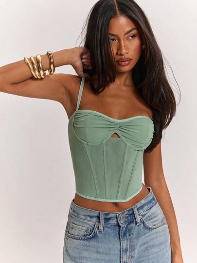 SHEIN BAE Áo croptop dệt kim lưới hình xương cá màu xanh lá cây nhạt, thích hợp cho kỳ nghỉ biển, mùa hè.