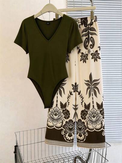 Franclia Plus Size Women's V-Neck Short Sleeve Jumpsuit And Tropical Print Loose Wide Leg Pants Set, Suitable For Spring, Summer And Autumn
