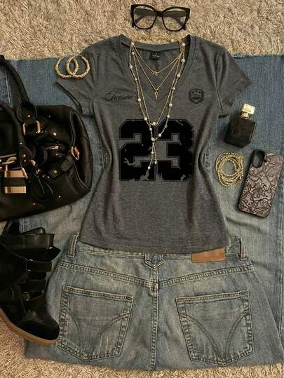 Attitoon Women's Casual Retro Slim Fit Short Sleeve V-Neck T-Shirt, College Style, Suitable For Sports Events