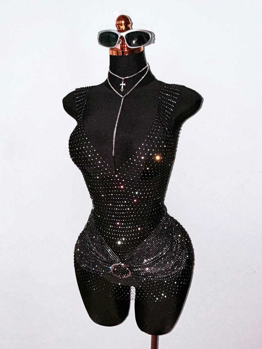 EgrlEra Rochie de petrecere pentru femei, cu decolteu adânc în V, sexy, transparentă, din material tip plasă cu strasuri, potrivită pentru petreceri de sărbători, ținute de club - Negru - Vizualizare 1