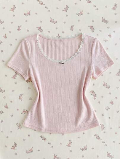 Elamini Tricou casual pentru femei, cu mânecă scurtă, cu dungi roz și volane, floral, dulce și versatil pentru purtare zilnică, vară