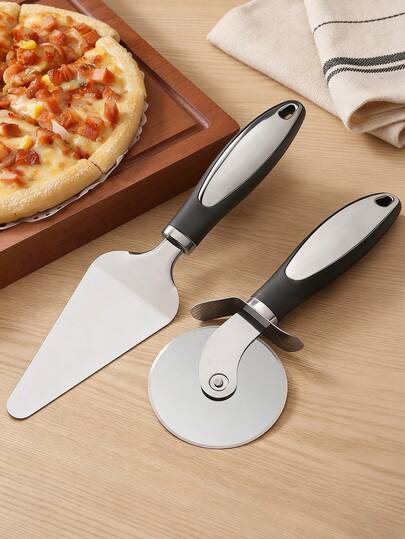 1/2 件套不锈钢披萨擀面刀、披萨切刀、披萨铲、不锈钢披萨套装、厨房披萨切刀、披萨、披萨切片刀、不锈钢披萨切割器，适用于披萨块、华夫饼、三明治和蛋糕，圆形刀适用于厨房、户外、餐厅、家庭使用，圣诞节、万圣节、感恩节等场合。