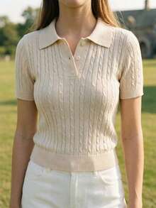Blusa Polo Tejida, Blusa Cuello V de punto para mujer, tejido trenzado, manga corta, cuello clásico, cierre con botones, ajuste cómodo, estilo elegante y casual, ideal para primavera y verano, estilo old money, ideal para dias casuales o para atuendos de oficina - Beis - Ver 4