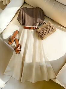 Franclia 休闲针织上衣搭配卡其色中长裙，腰带款式，春夏两件套，适合日常、通勤、度假穿着。 - 卡其色 - 查看 3