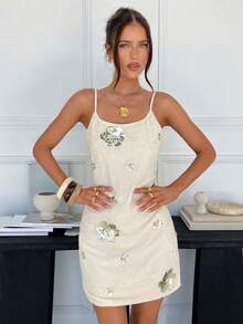 Siren Gaze 女士优雅亮片刺绣吊带迷你连衣裙，夏季，夏装，优雅女装，女士度假装，女士职业装，优雅派对礼服，女士毕业礼服，伴娘礼服，女士亮片连衣裙，吊带连衣裙，女士夏季连衣裙，串珠迷你连衣裙，奶油色连衣裙 - 杏色 - 查看 5