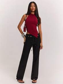 SHEIN BAE Áo croptop hở lưng gợi cảm với vạt áo bất đối xứng, phù hợp cho tiệc khiêu vũ, bãi biển, những dịp trang trọng, màu đỏ anh đào, lễ hội âm nhạc, hẹn hò, câu lạc bộ, Ibiza, kiểu dáng cơ bản. - Màu Hoa hồng đỏ - Xem 7