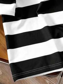 Manfinity Joysei Men's Classic Black & White Striped, Horse Head Sketch Print Polo Shirt - Black and White - View 4