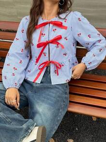 MainGRL 休闲度假蓝白条纹樱桃刺绣领带装饰袖口衬衫 - 藍白色 - 查看 5