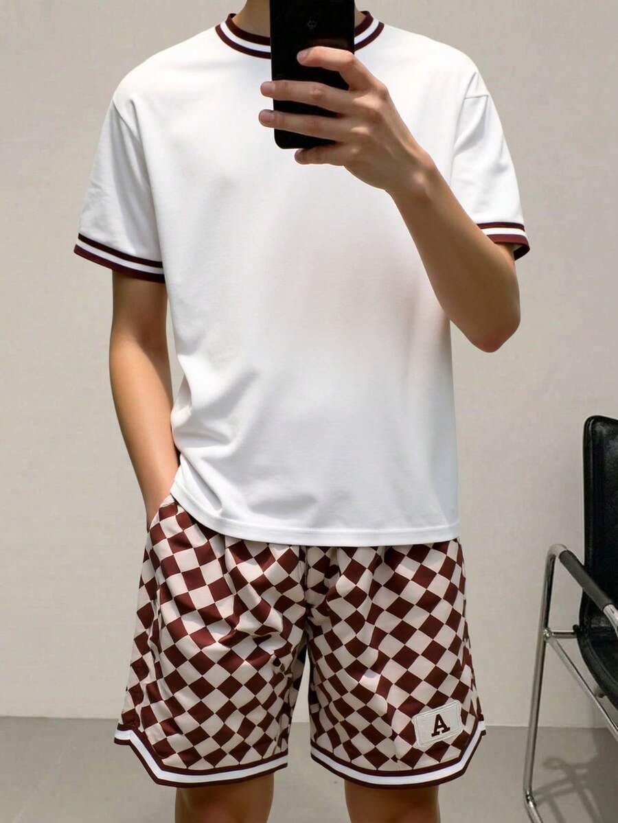 2pcs/Set Teen Boy Summer New Style Casual Outfit, White Short Sleeve Tee Paired With Burgundy Checkerboard Shorts, Campus Style Graduation Back-To-School - White - View 1