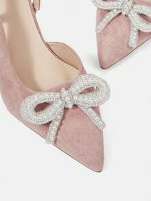 CUCCOO HITCHD 女士高跟鞋，饰有珍珠和水钻蝴蝶结，尖头设计，仿麂皮材质，优雅浪漫，适合婚礼、伴娘、鸡尾酒会、约会等场合。 - 嫩粉紅色 - 查看 4
